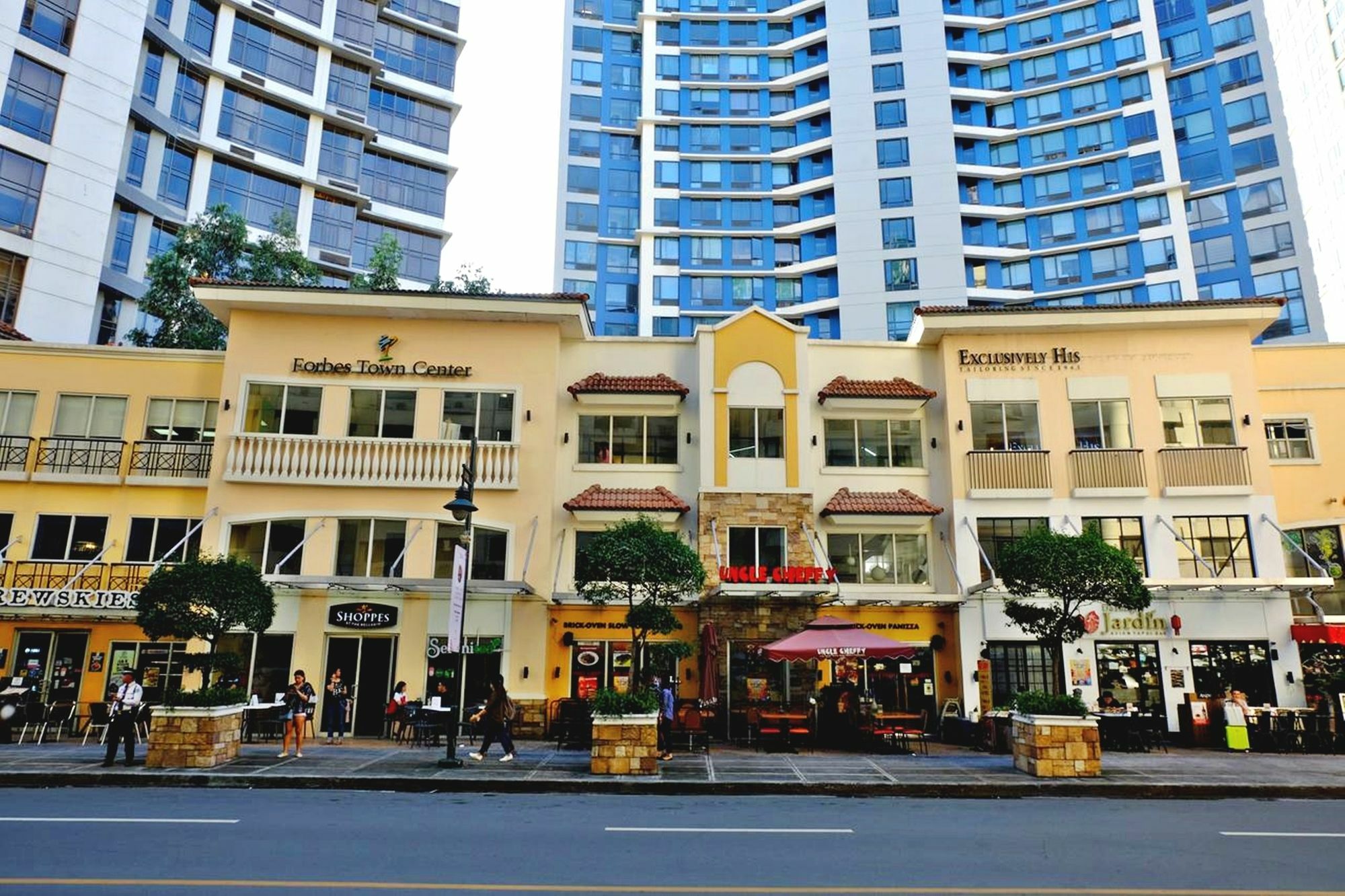 Bellagio Towers By Stays Ph Makati City Exterior photo